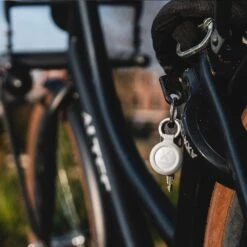 Water-resistant TravelTag - Ash White -Xtorm Geschäft TravelTag2 Bike White